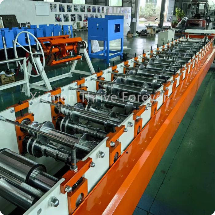 Automatic Self Clip Lock Joint Hidden Metal Roofing Roll Forming Machine